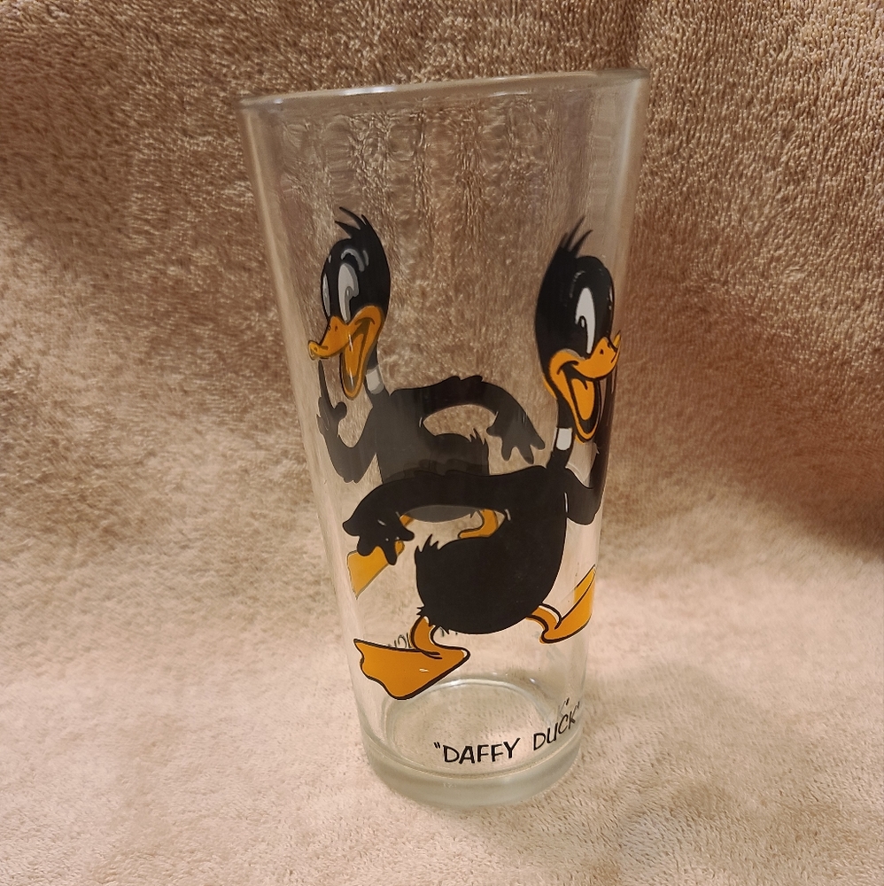 Vintage Daffy Duck Glass